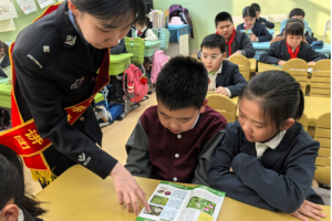 【春雷行动】“花式”禁毒课登场！冰城公安带你开启禁毒新体验