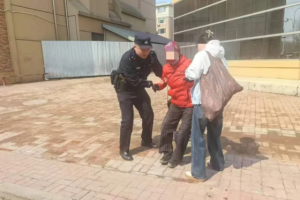 冰城公安：“春雷行动”中的暖心守护