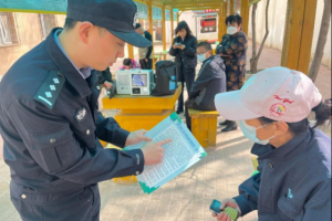 冰城公安：  延伸警务触角 一线服务“零距离”