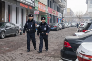 【春雷行动·基层治理】“春雷行动”护航平安 香坊公安筑牢“车内安全”防线