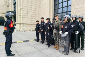 “智慧警务”点亮冰城旅游季  冰城公安实力“圈粉”