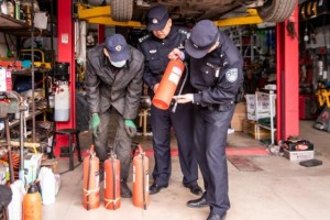 火力全开！冰城公安打响“九小场所”  安全保卫战