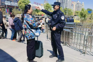 冰城公安护航哈洽会 暖心服务获赞誉