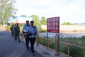 宾县公安双线发力 筑牢暑期安全防护屏障