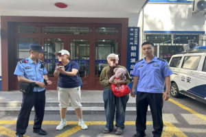 冰城公安：烈日为笺，汗水为墨，藏蓝书写 奉献