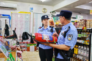 冰城公安：“师带徒”薪火传 亦师亦友共成长