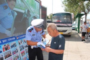 “纠违+疏导+宣讲”齐发力  冰城公安构建文明出行新生态