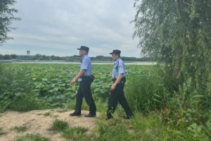 南湖深处藏隐患！  冰城公安这份“防溺攻略”请您查收