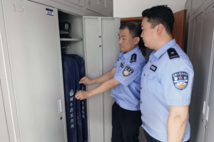 钢铁作风永不褪色：从军营到警营的“传家宝”传承