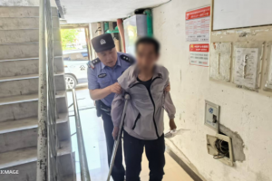 冰城警事：南岗分局民警巡逻中暖心救助多名走失老人 绘就城市温情画卷