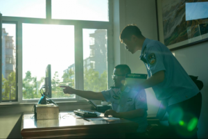 脚步丈民情 茶香暖人心：  一位老警察的“群众工作经”