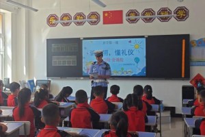 法治副校长“组团”开课 宾县校园安全“第一课”筑牢成长防线