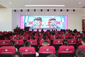 干货满满！冰城公安法治副校长  带来开学季“安全礼包”