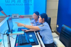 冰城警营里的教师节：  看女警师父如何带徒传技