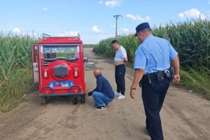 民警巡逻途中伸援手 暖心相助解民忧
