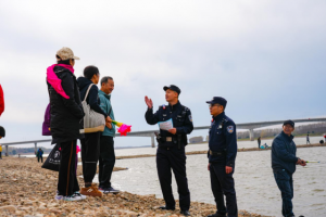 冰城公安：显性用警护平安  守好民心筑防线