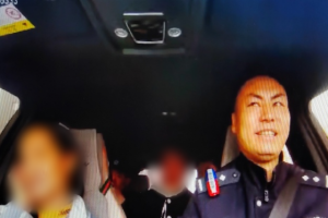 寒冬里的暖心接力：冰城巡逻民警用行动诠释“人民至上”