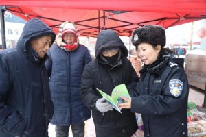 普法进社区，安全入民心！通河公安这场  宣讲“有料有趣”