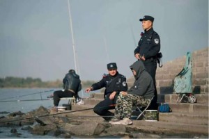 冰城公安深耕生态警务  守护绿水青山 谱写和谐新篇