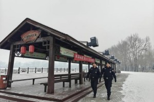 风雪砺警魂 守护暖民心