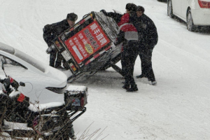 冰城公安：栉风沐雪 总有一抹藏蓝在守护