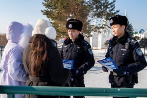 冰城公安：保畅安途  为伏尔加庄园增添动人“警”色