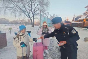 冰城公安“护游模式”  暖！