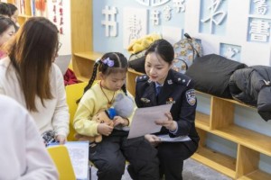 小手拉大手 文明过佳节  哈尔滨公安双信联动  筑牢烟花爆竹安全防线