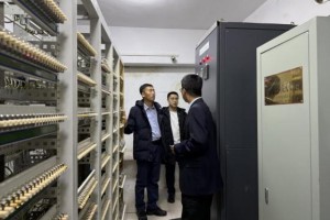 节前慰问暖一线 安全检查筑防线