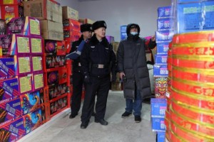 冰城公安：查宣结合 守护春节烟火气