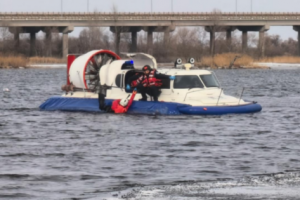 强化春融期防控  冰城公安筑牢江上安全防线