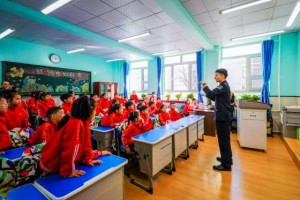 法治进校园 冰城公安把平安“植”入童心