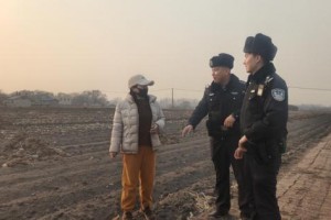 哈市呼兰警方：普法宣传进田间 保护黑土筑防线