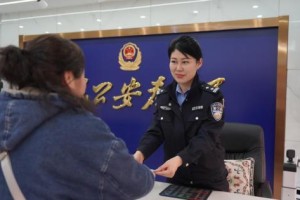 清明“警”色保平安  冰城公安守护每一份思念