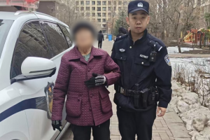 暖心警事！王岗派出所民警巡逻途中救助迷路老人 安全护送回家