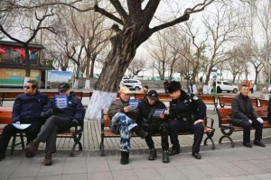 道外公安：  反诈宣讲“零距离”守护最美“夕阳红”