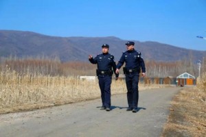 他们看见的是山 守护的是山里的一切