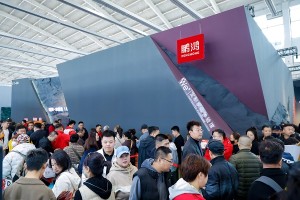 破界·木新生：鹏鸿板材三箭齐发，以价值突围告别内卷时代