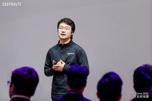 北京车展深度对话：元戎启行发起一场关于物理AI的“灵魂拷问”