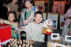 我们的节日·中秋|“汉服古韵 月满中秋”——龙泉驿区图书馆中秋游园会主题活动圆满结束