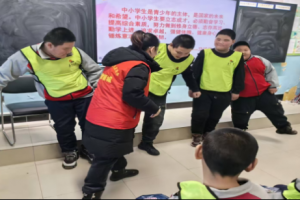 王杨乡：法治进校园 护航助成长