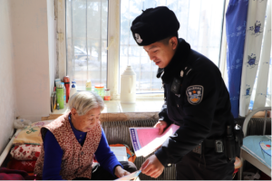 弘扬雷锋精神 通河公安在行动