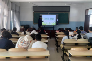 禁毒宣传进校园   护航青春筑防线