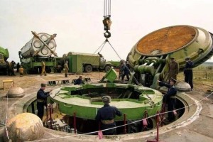 距离仅中国900公里，悄无声息建10000座碉堡，暗藏2000枚洲际导弹