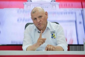 秘鲁一总统候选人参加竞选活动途中遇车祸身亡