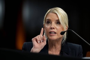 特朗普确认解除邦迪职务，托德·布兰奇将出任美代理司法部长