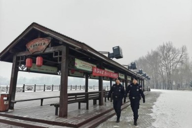 风雪砺警魂 守护暖民心