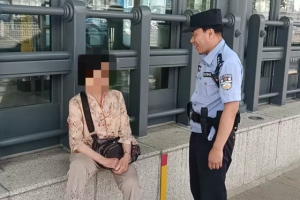 南岗公安分局巡逻民警暖心接力 三日连助三位迷途老人平安归家