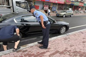 车辆故障陷困境 民警救助解难题