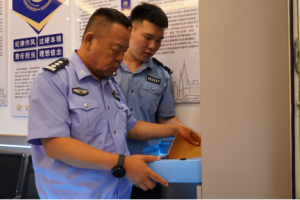 冰城公安：结对帮教  助新警跑好从警“第一棒”
